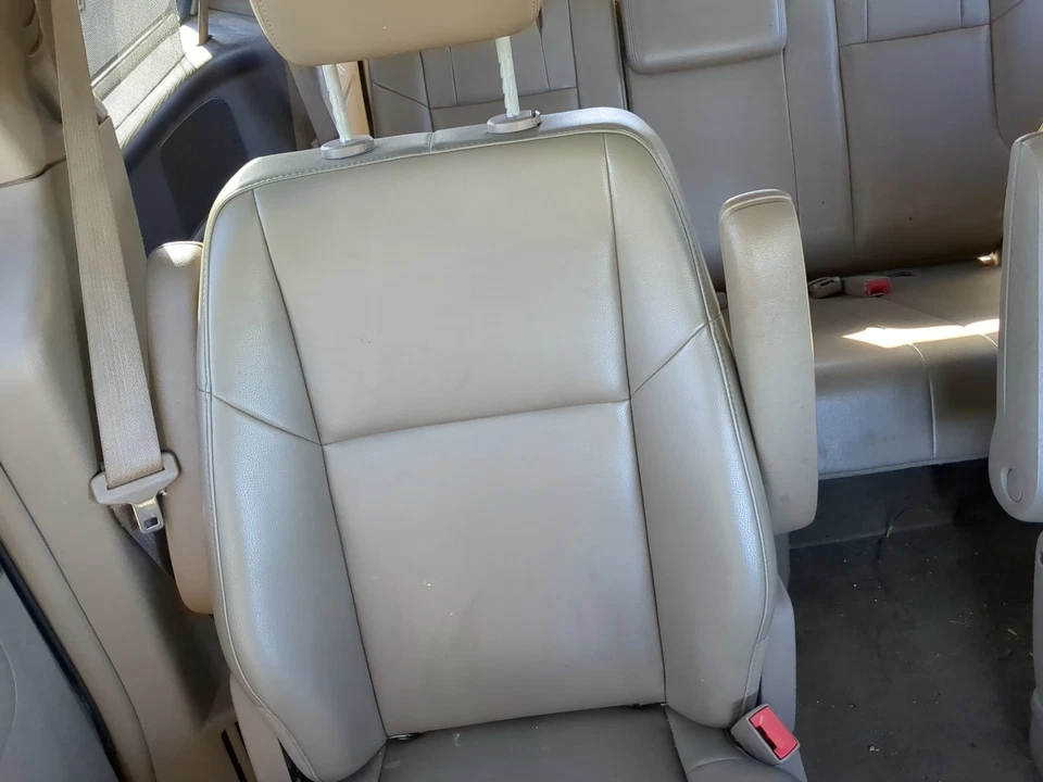 Volkswagen Routan 2011 asiento trasero fabricante original CO7J3 Foto 4 de 4