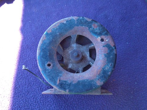 Unknown 12 Volt Car Siren WORKS! Automotive Truck Firetruck - Picture 2 of 15