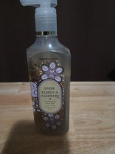 Bath  Body Works Snowflakes  Cashmere Gel Hand Soap 8 fl oz