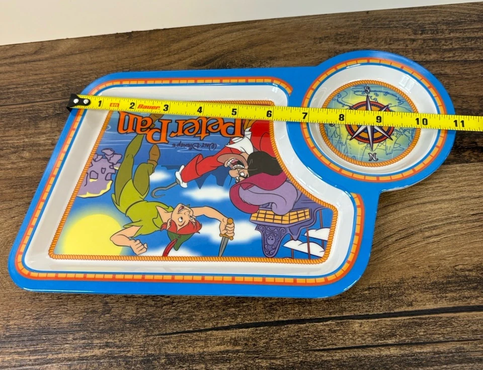 Bandeja de plástico de 2 secciones con brújula Peter Pan exclusiva de la tienda Disney de colección Foto 4 de 4