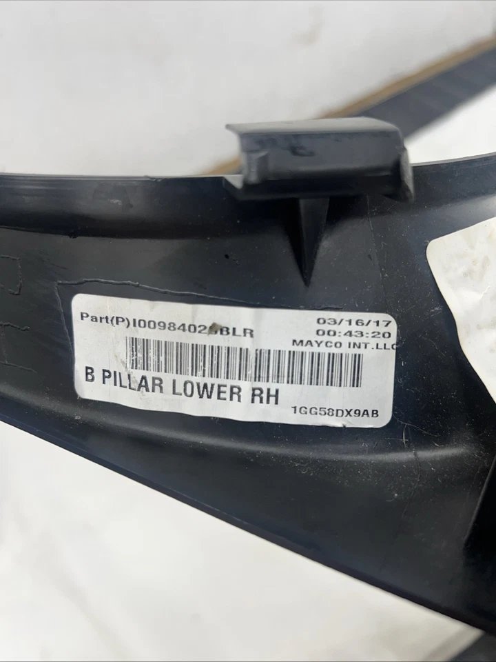 2011-2025 DODGE DURANGO RIGHT SIDE LOWER B PILLAR COVER TRIM PANEL OEM - Image 4 of 4