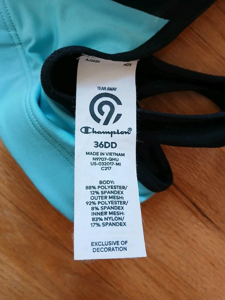 Sujetador deportivo Champion 36DD cremallera delantera espalda deportiva Foto 4 de 4