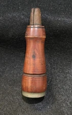 Early Charles Perdew (1874-1963) Small (MFG. BY) Cedar Crow Call Henry, Illinois