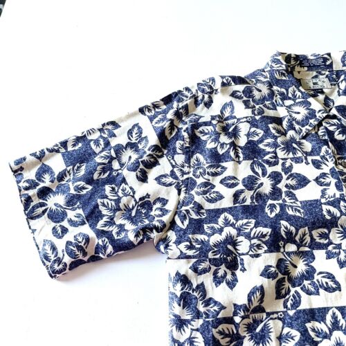 Cutter and Buck Men's size Large Hawaiian Button Up Short sleeve shirt floral - Picture 4 of 9