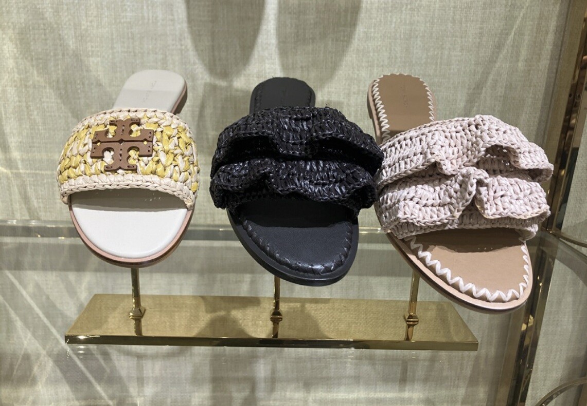 【TORY BURCH】 EVERLY ヒール 在庫確認願います Tory Burch Everly Slide Sandals 🩴 some Colors and Sizes