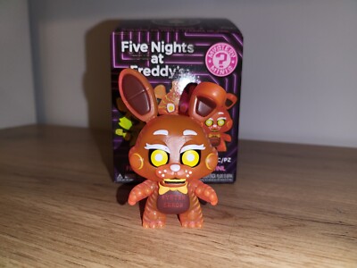 Funko Five Nights at Freddy's Mystery Minis System Error Bonnie Special Delivery