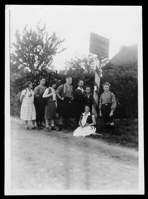 Herzsprung bei Heiligengrabe 1930er - Leute vor dem Ortsschild - Foto 9x12cm