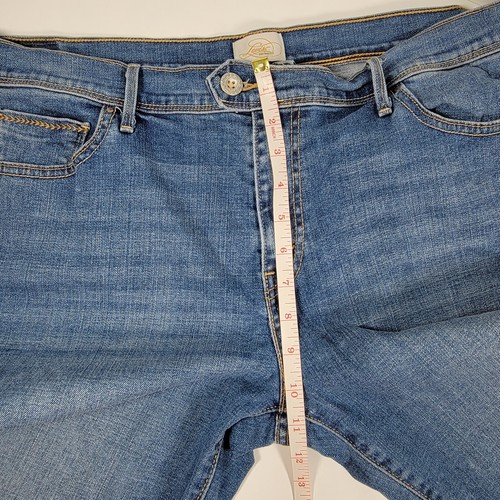 Levi San Francisco 515 Skimmer Faded Blue Stretch Denim Capris, Size 16 Flap - Picture 3 of 10