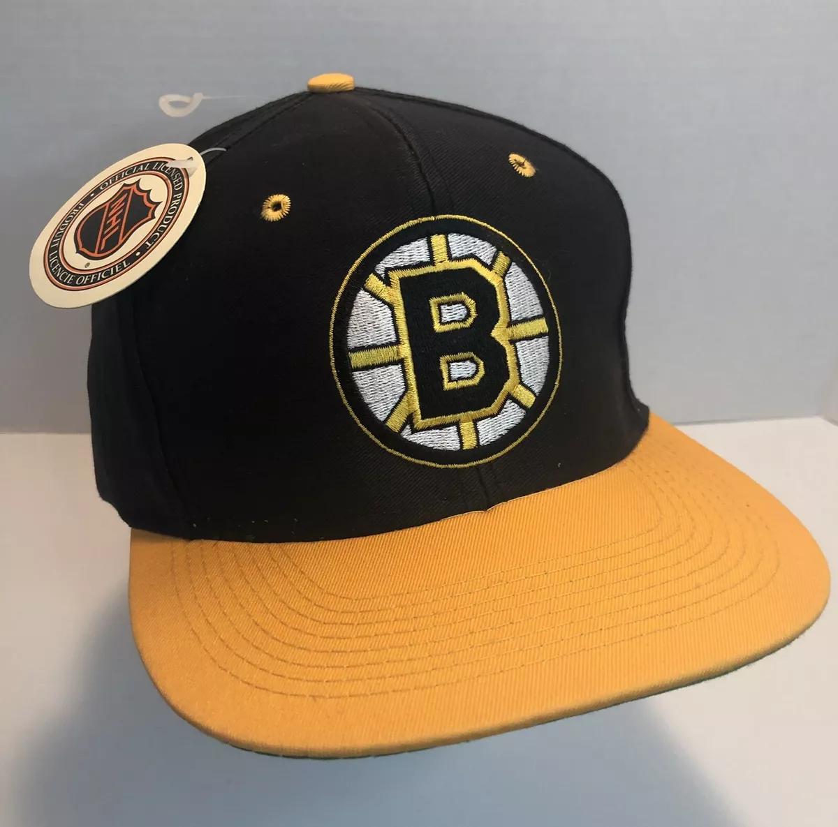 NHL Boston Bruins Vintage Fitted Hat, Men's, Medium/Large, Black