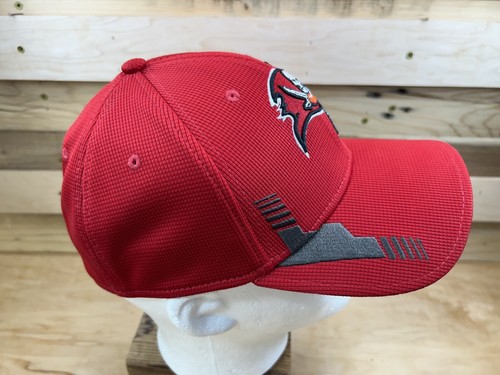New Era 39Thirty Tampa Bay Buccaneers Red Hat Cap Size S/M Fitted Fit - Picture 3 of 13