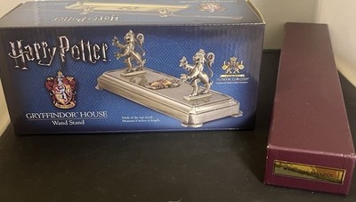 Universal Studios Wizarding World Of Harry Potter Interactive Wand/Map/Stand