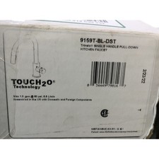 Delta 9159T-BL-DST Trinsic Pull-Down Kitchen Faucet Matte Black