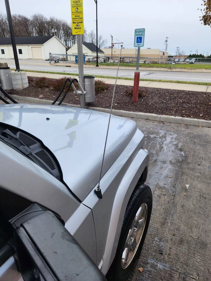 21" Stainless Steel Antenna Mast Power Radio AM/FM for Jeep Commander 2006-2010 - Image 4 of 4