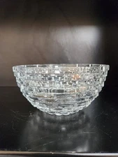Mikasa Palozzo Crystal Bowl w/Basket Weave Pattern, 7in Dia