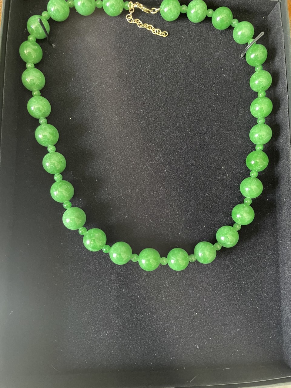 RH Macy & Co Fine jewelry Jade necklace 18 inches green w gift box eBay