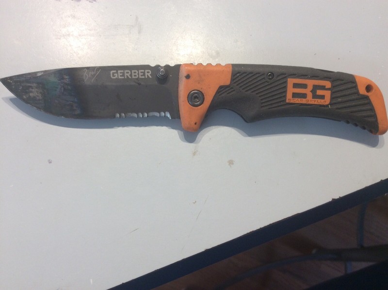 Gerber Bear Grylls Scout Knife, Serrated Edge