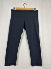 Lululemon women  s size 8 leggings capri gray Active Athleisure 30x22