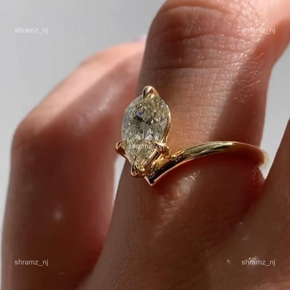 April Diamond 18K Yellow Gold Mothers day Anniversary New Solitaire ...