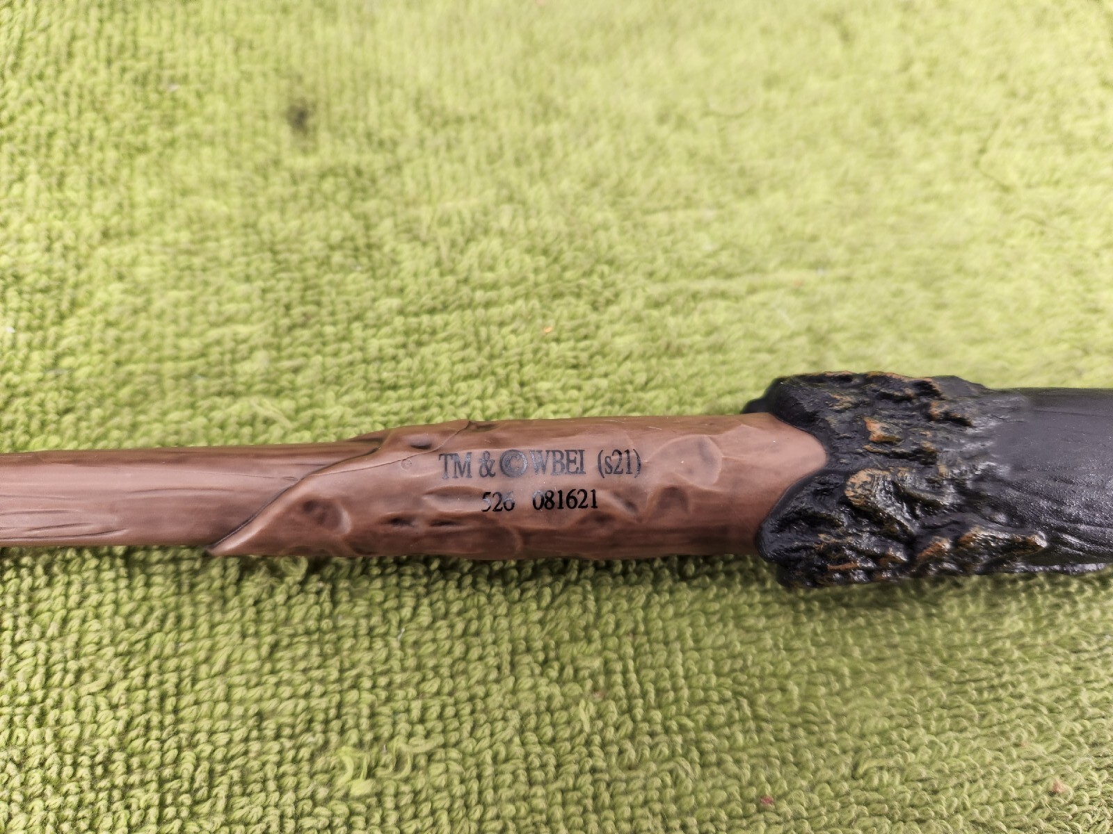 Harry Potter Harry Potter's Wand with Illuminating Tip The Noble Collection