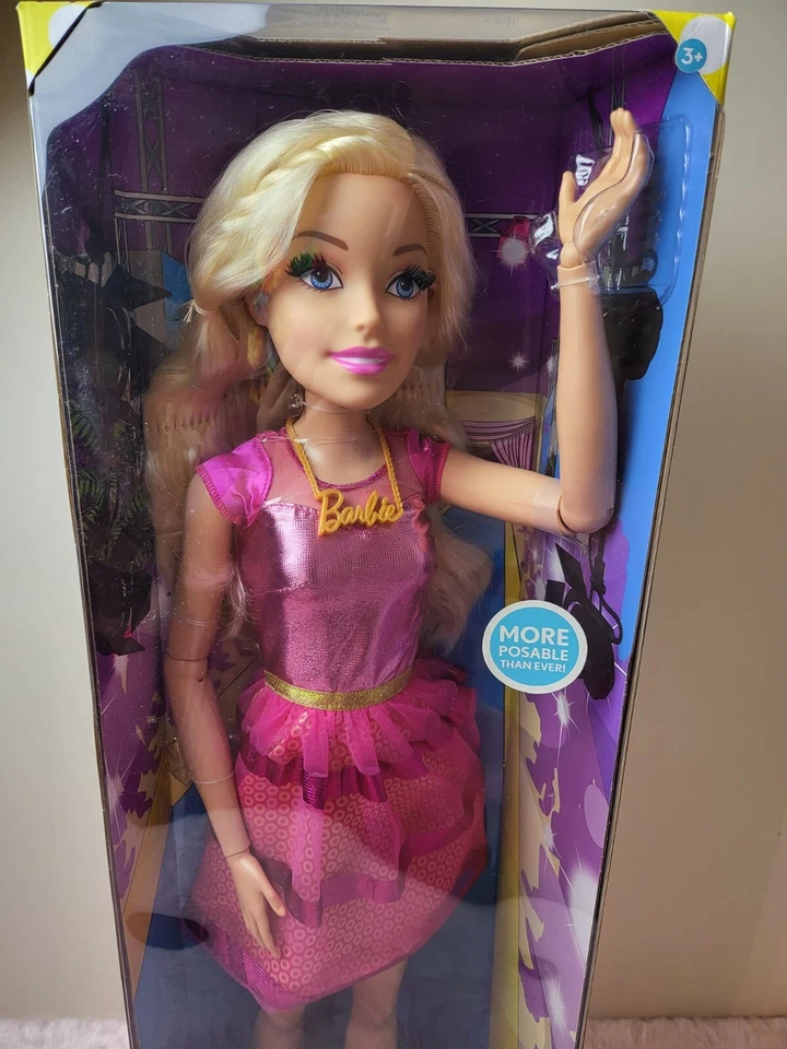 Кукла Barbie 28 дюймов Just Play Best Fashion Friend — светлые волосы No83899 никогда не доставалась из коробки - Изображение 2 из 4