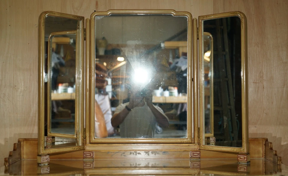 EXQUISITE CHINESE CHINOISERIE WALNUT DRESSING TABLE & STOOL PART OF A SUITE — 第 4/4 张图片