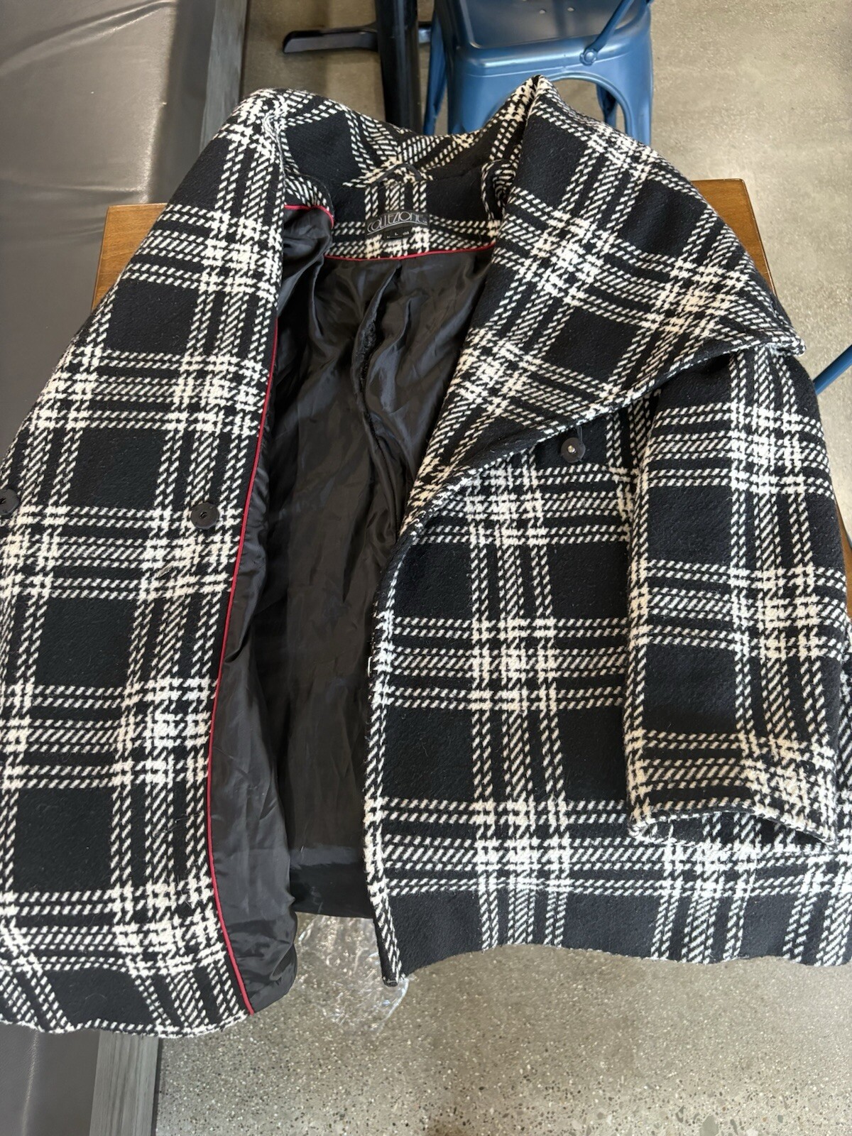Coat - image 3