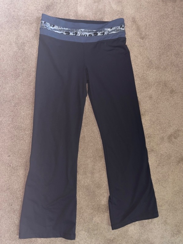 womens black boot cut yoga pants w/ pocket sz med