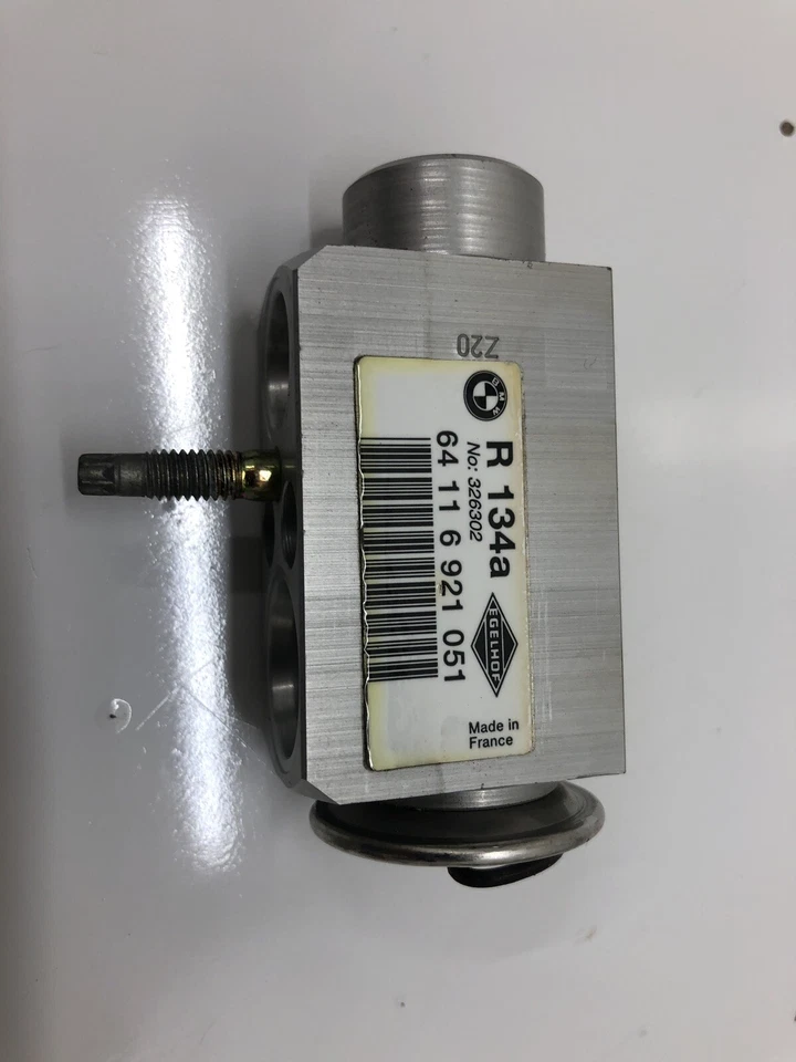 BMW E60 525i 525xi 2004-2010 530i 530xi 545i 550i unidad de climatización válvula de expansión fabricante original Foto 2 de 4