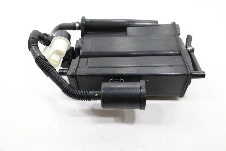 Mercedes S450 W222 2018-2020 evaporador bote de vapor de combustible OEM A2224701400 Foto 2 de 4