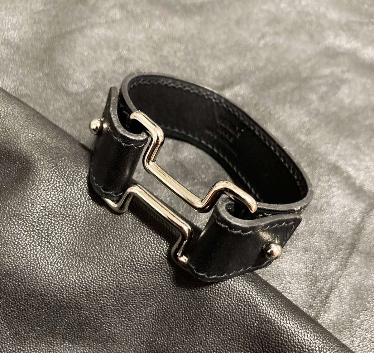 Beautiful item HERMES K stamp Night H hardware Leather Bracelet Bangle M Made in