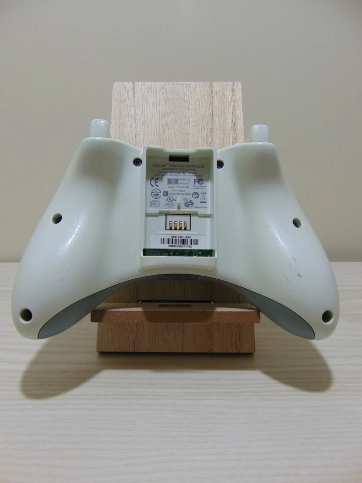 Controller Microsoft Xbox 360 Bianco-Originale Usato Testato 100% Funzionante - Immagine 2 di 3