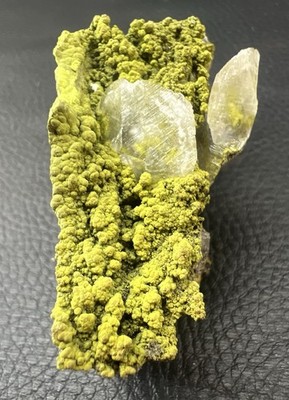 Calcit auf Motramit aus Tsumeb Namibia ca. 54g 58/30/22mm