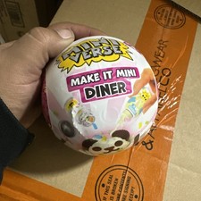 MGA's Miniverse Make It Mini Diner Series 4 - Ice Cream Taco