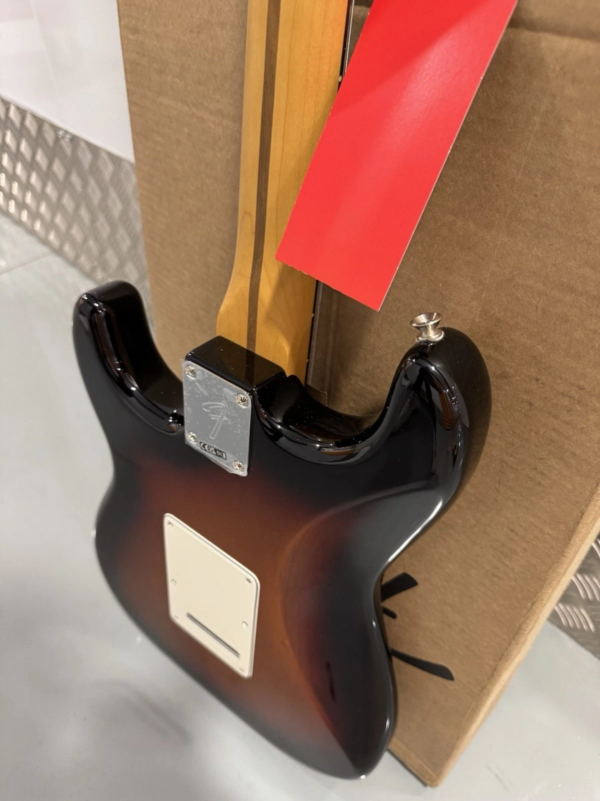 Fender Player II Stratocaster Rosewood Fingerboard 3 Colour Sunburst Brand New 9