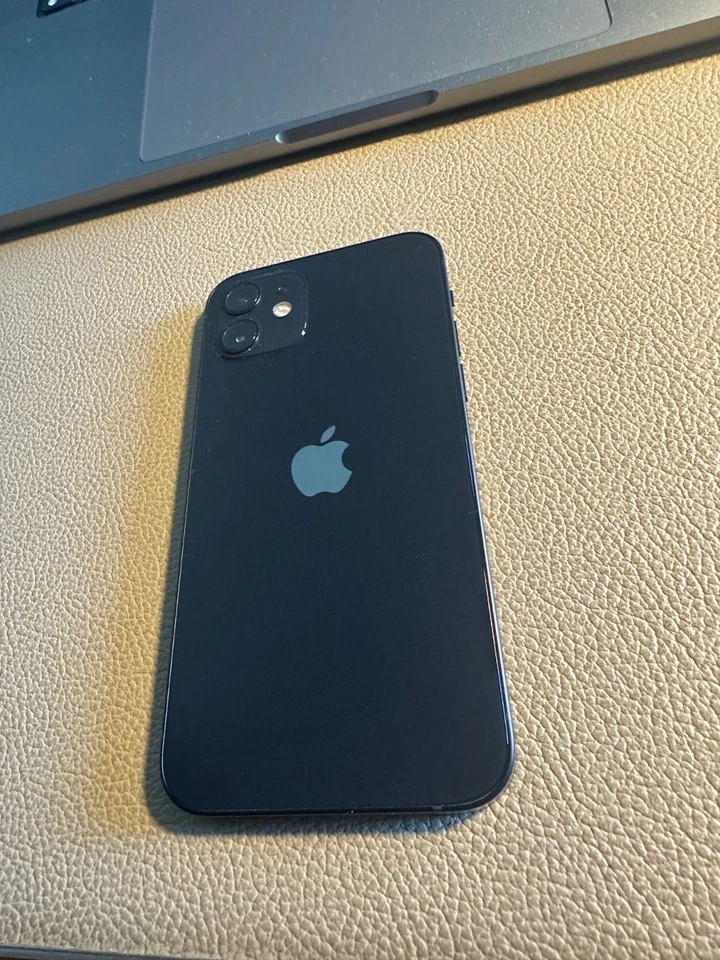 iPhone12 128GB Nero - PERFETTO!!!!! - Immagine 2 di 3
