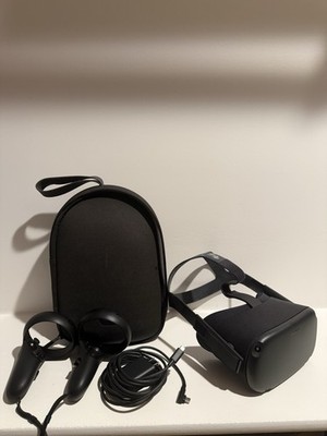 Meta Oculus Quest 128GB All In One VR Set W/ Case Charger Tested