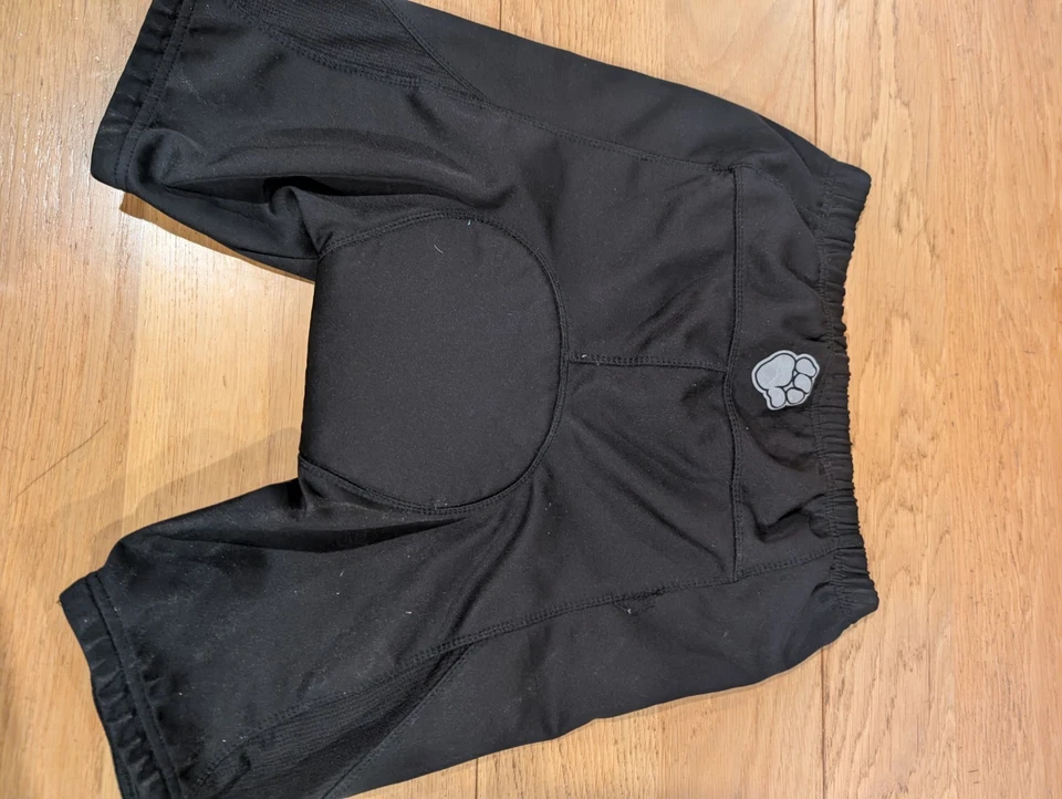 Black Muddy Fox Cycling shorts size Mgood conditiongood cushioning - Image 2 of 4