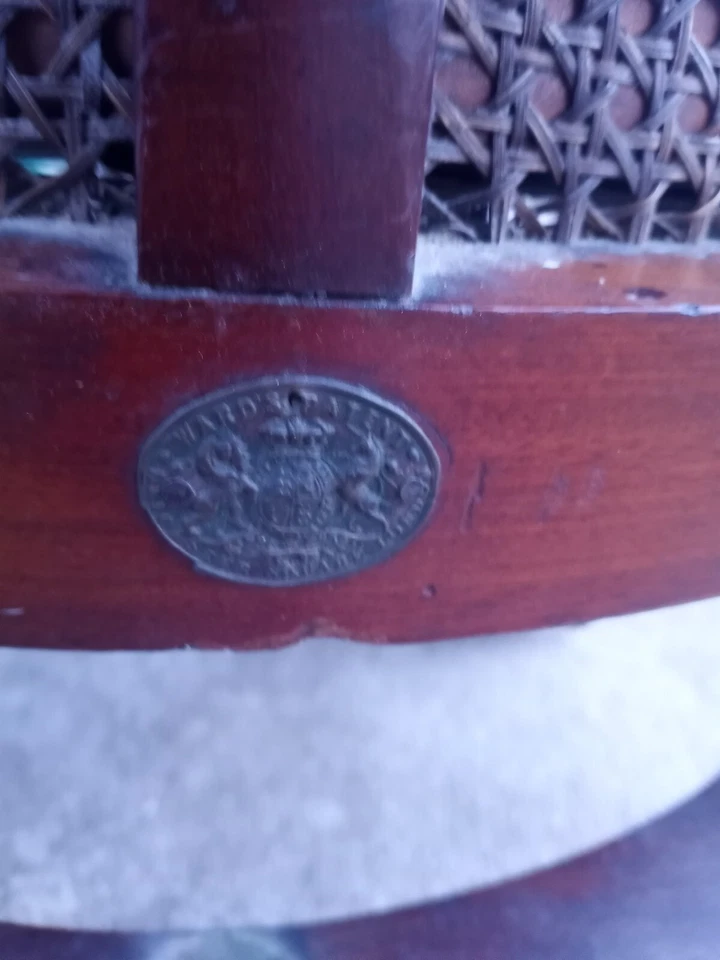 Silla de ruedas mecánica del siglo XIX estilo Bergere de John Ward Foto 4 de 4