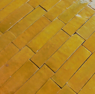 0,4m²  Bejmat honig gelb glasiert groß - Terracotta Fliesen Fischgraet Klinker