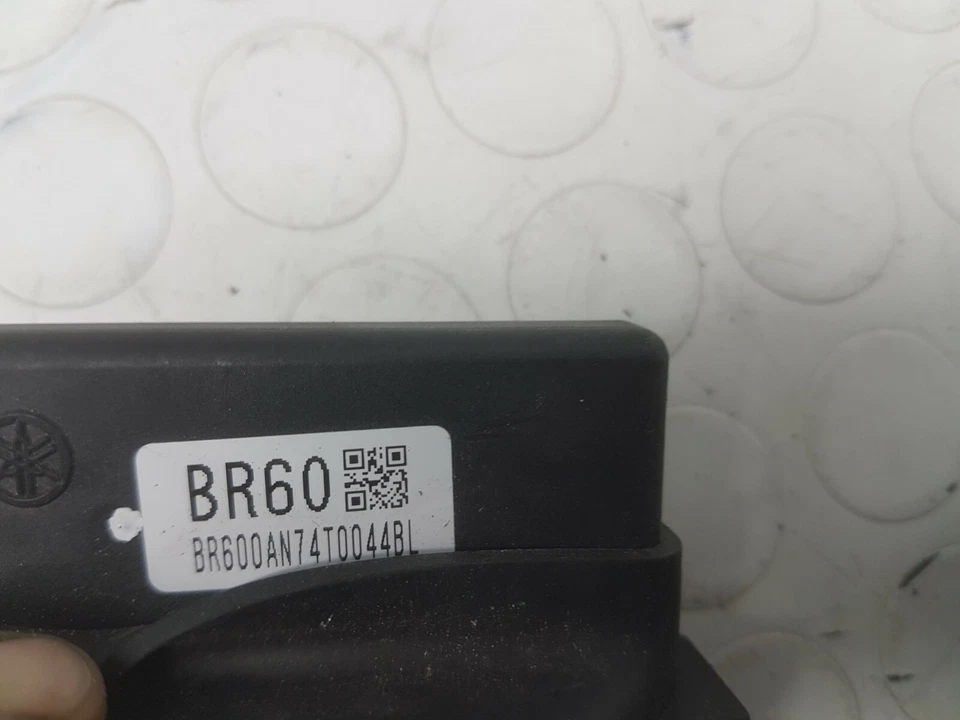 KIT 2 CHIAVI SERRATURE CENTRALINA ORIGINALE YAMAHA MT 125 2015 2016 - Immagine 3 di 4