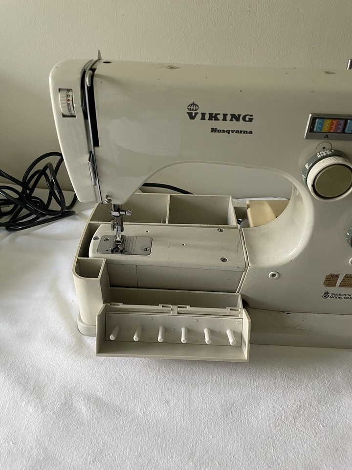 Husqvarna Viking Series 6000 Sewing Machine Parts Only Fully Working
