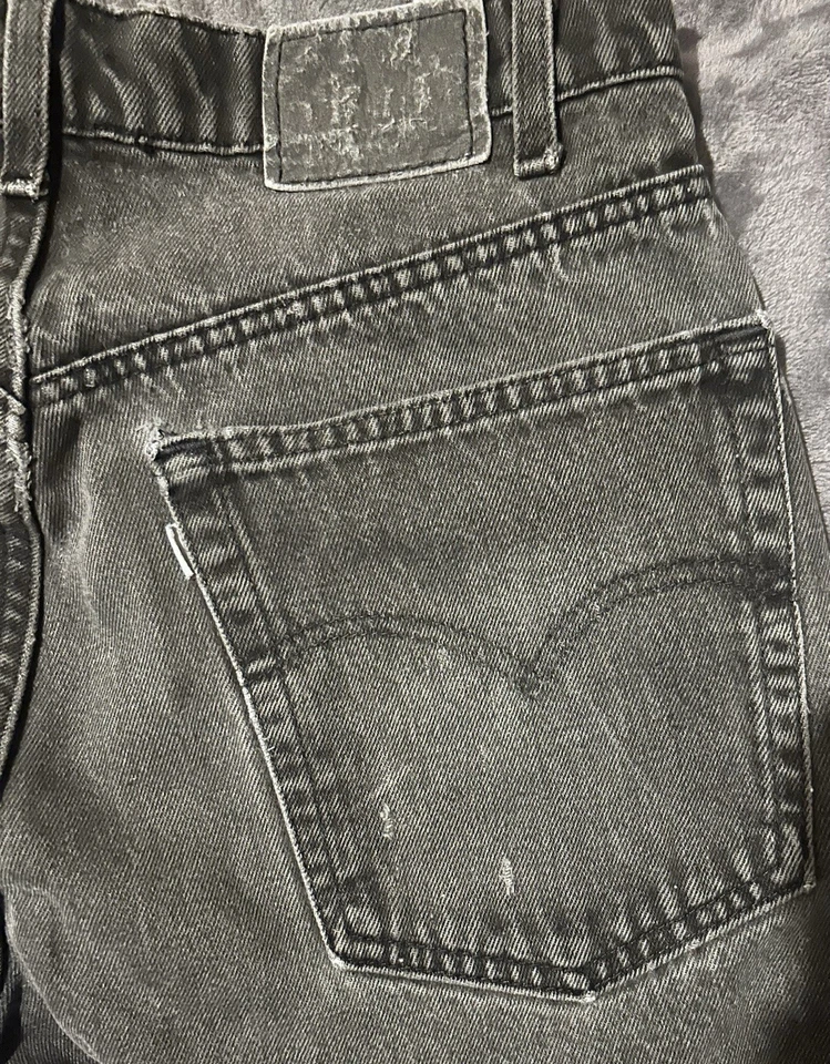 Levis Silvertab Black Jean Shorts Size 32 Baggy Loose Fit Vintage Grunge Skate - Image 3 of 4