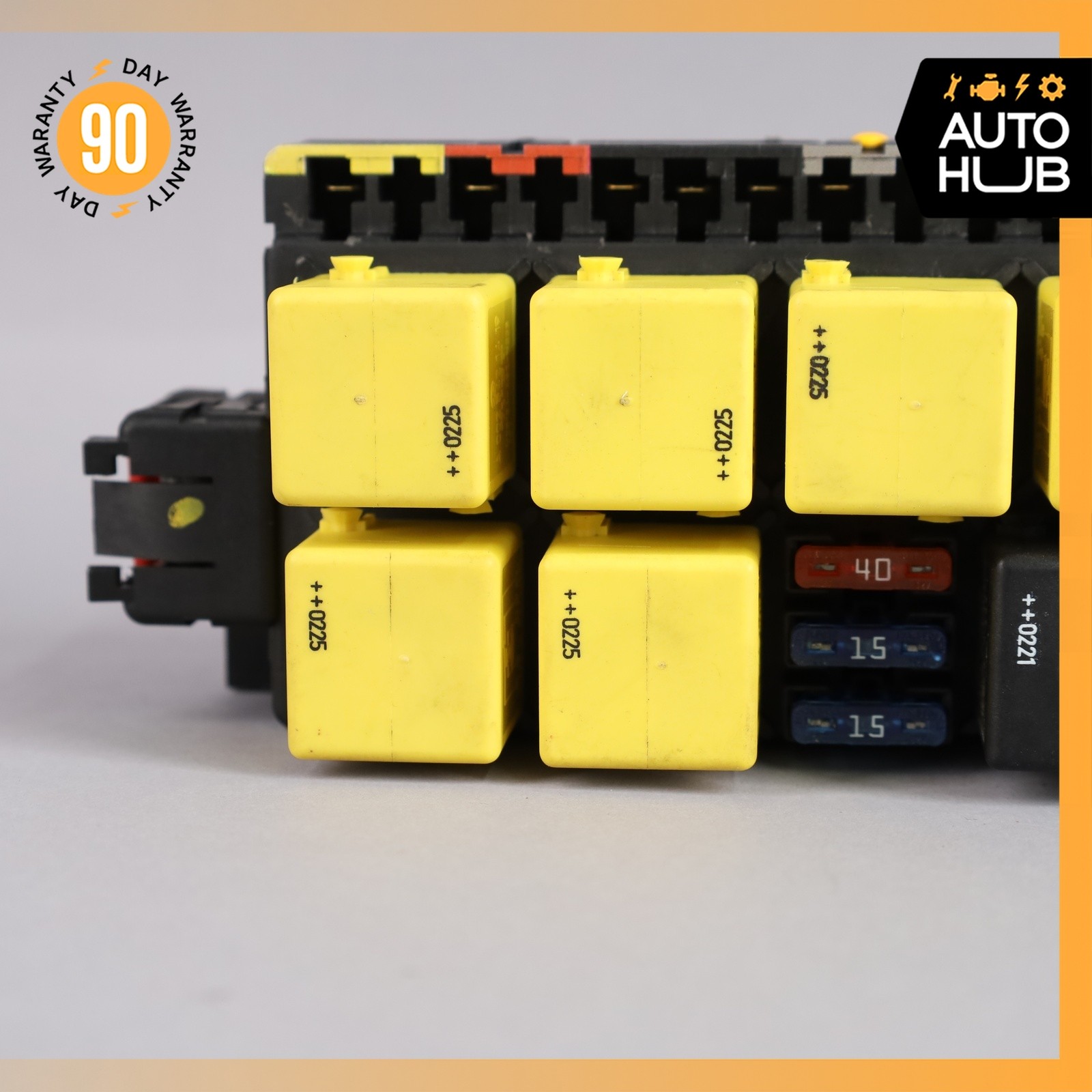 03-12 Mercedes R230 SL500 SL55 AMG Front Left SAM Fuse Box Control Module OEM