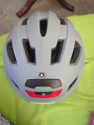 Newcential Fahrradhelm SP 107 mit LED Rücklicht SP 09 weiß Größe L/XL Sturzhelm