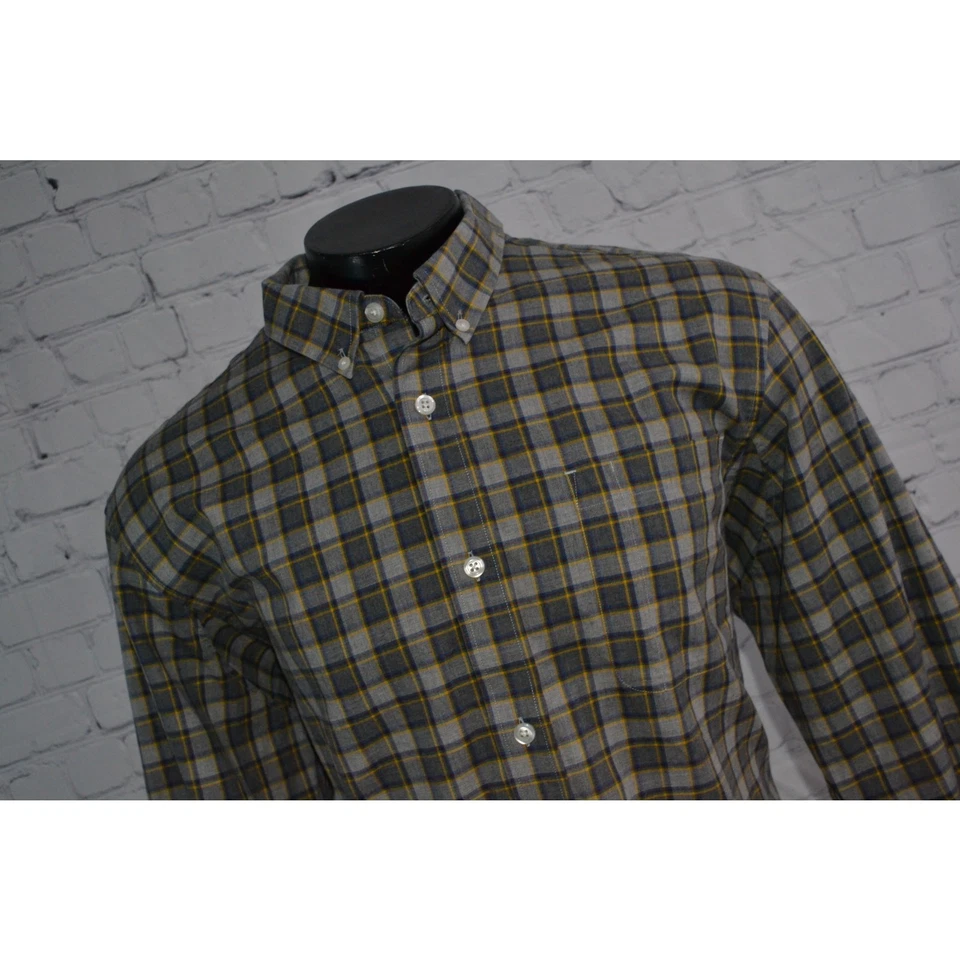 Duluth Trading Co Work Dress Shirt Gray Plaid Cotton Front Pocket Mens Size XL - Image 3 of 4