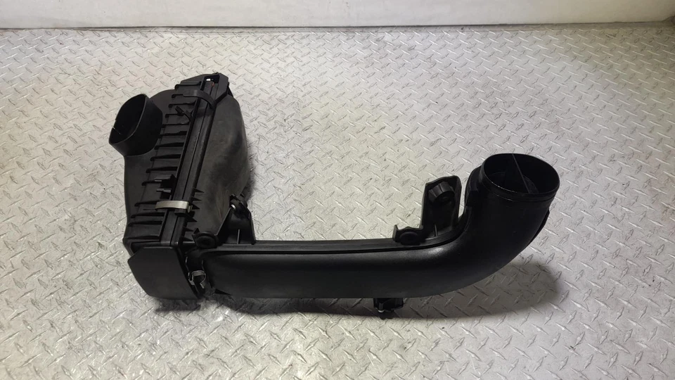 BMW X3 AIR CLEANER/BOX, F25, 3.0, N57N, DIESEL, 12/10-07/17 - image 3 of 4