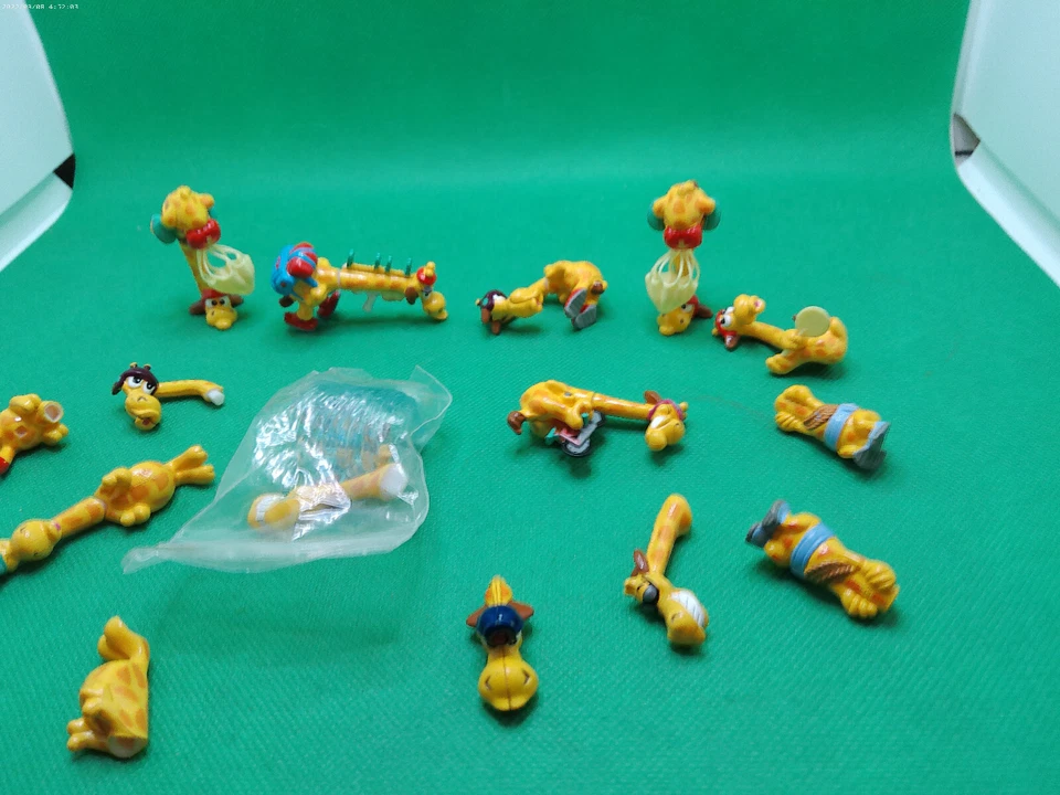 Kinder Joy Juguete Vintage Lote 14 Jirafa Amarilla Foto 4 de 4