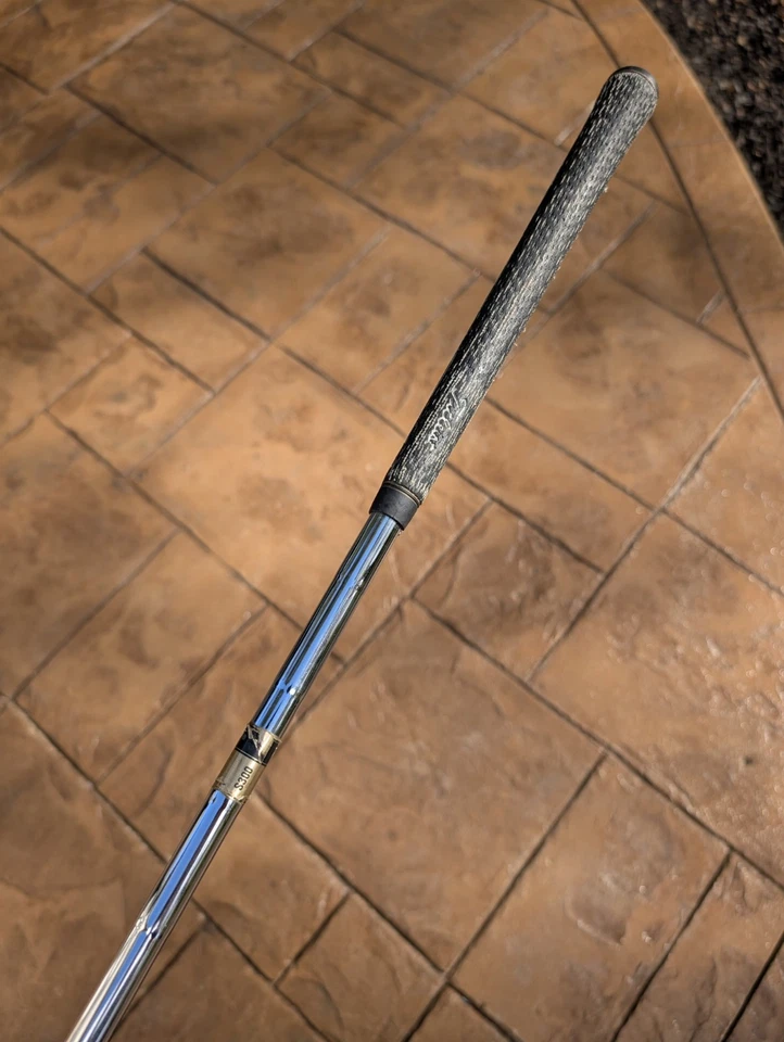 TITLEIST DCI 990 B Driving 2 Iron  19° Stinger Dynamic Gold S300 Steel 990B RARE - Image 4 of 4