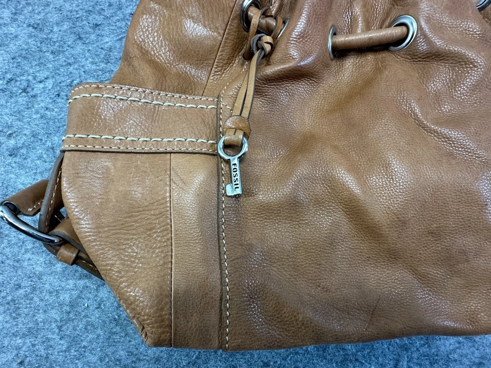 Cartera Bolso Cubo Fossil Beige Marrón Cuero Guijarro Genuino con Cordón Foto 4 de 4