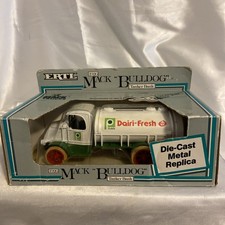 ERTL 1926 Mack Bulldog Dairi- Fresh Truck Bank 9719EO new inbox
